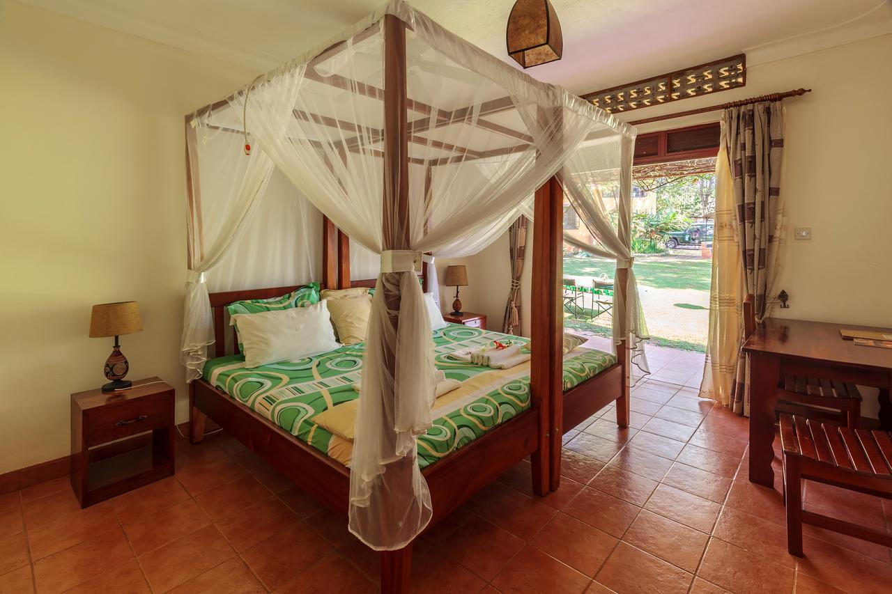 אנטבה Airport Guesthouse מראה חיצוני תמונה