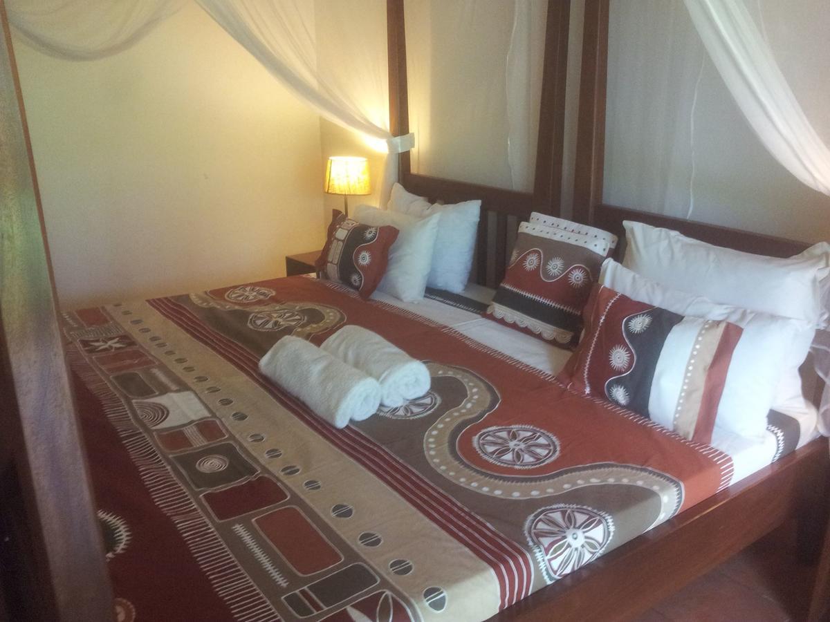 אנטבה Airport Guesthouse מראה חיצוני תמונה