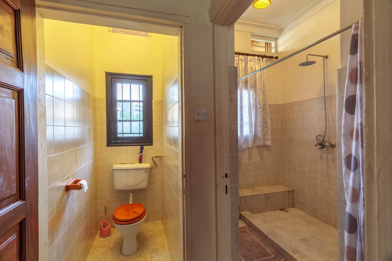 אנטבה Airport Guesthouse מראה חיצוני תמונה